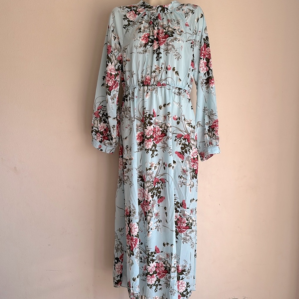 Maxi dress XL blue floral NwT